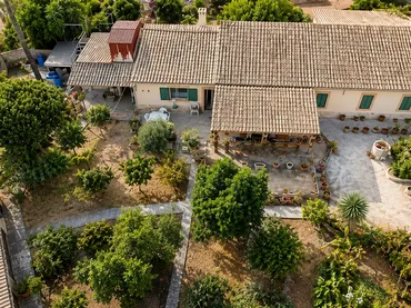 Planta baja en  Camí Clot 9 - Foto 1