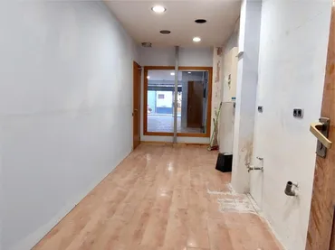 Local comercial en  Carrer Màrtirs del Setge de 1714 14 - Foto 24