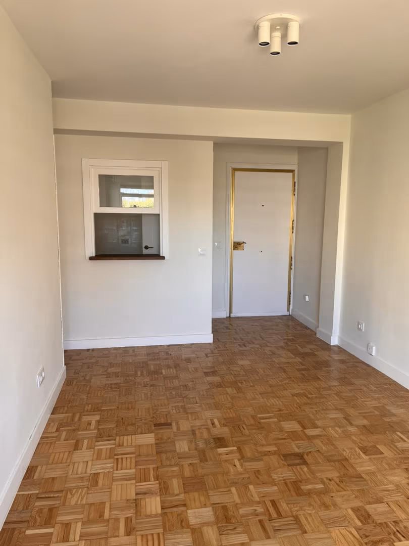 Piso en  Calle de Añastro 21 - Foto 6
