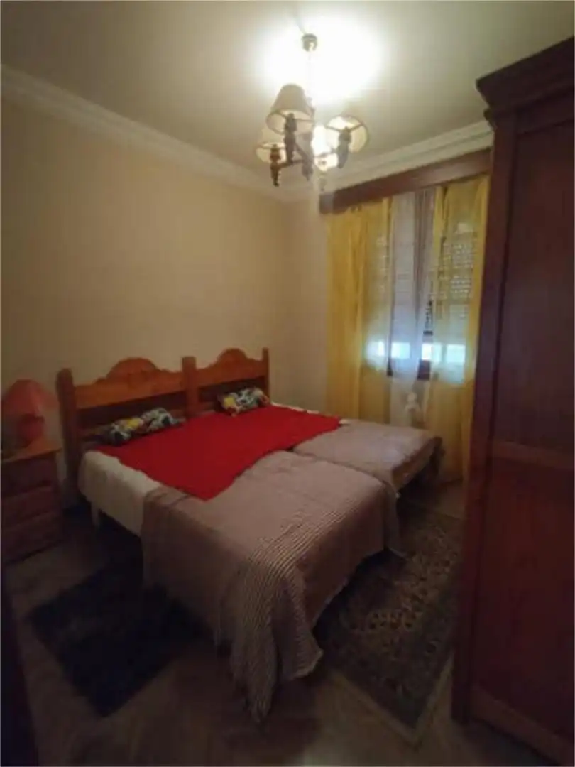 Chalet en centro de la línea - Foto 2