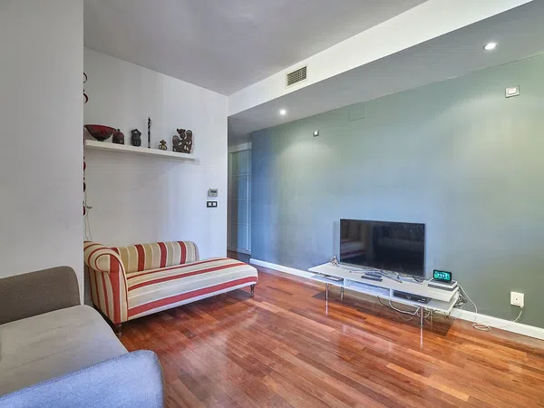 Piso en calle de Tomás Bretón, 48 - Foto 2