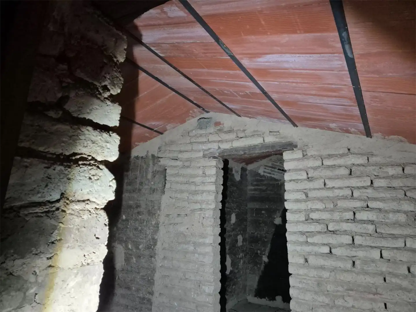 Casa adosada en  Calle la Virgen 83 - Foto 6