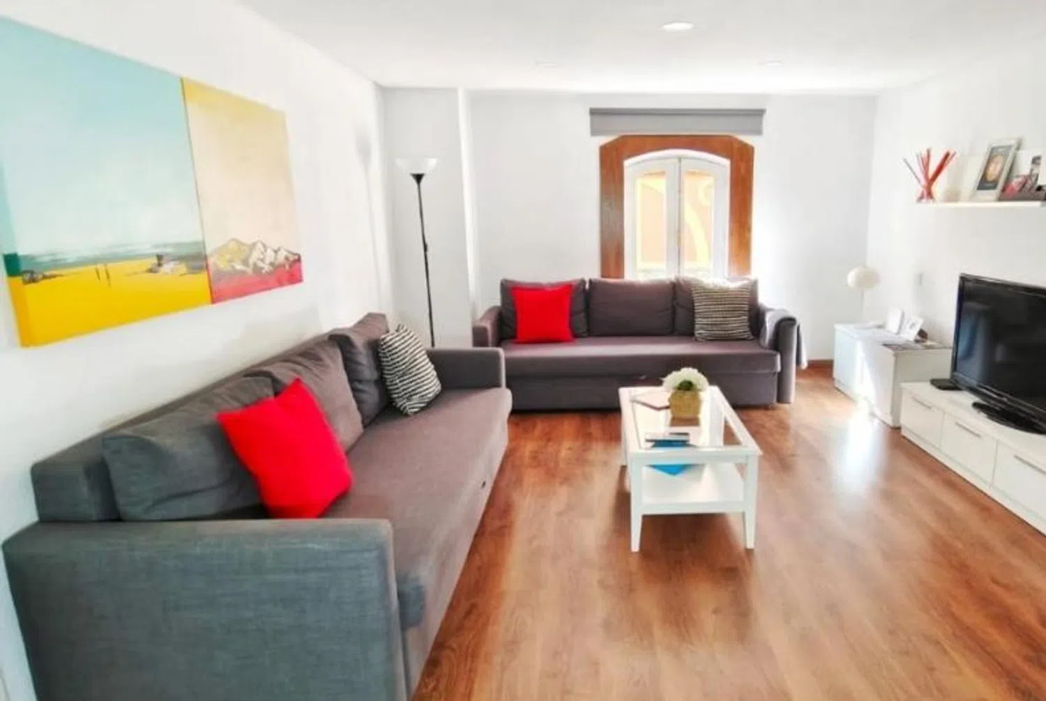 Piso en C. de la Montera, 33 - Foto 1