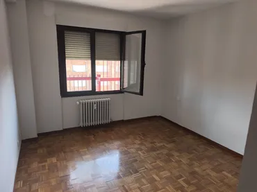 Piso en  Avenida del Reino de León 7 - Foto 7