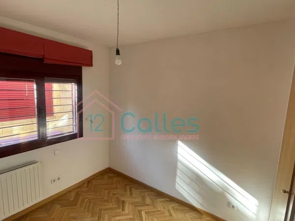 Chalet adosado en Calle Alhambra de Granada s/n, Nuevo Aranjuez-Ciudad de las Artes - Foto 13