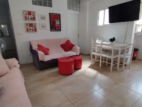 Piso en calle Poeta Vicente Medina, 3