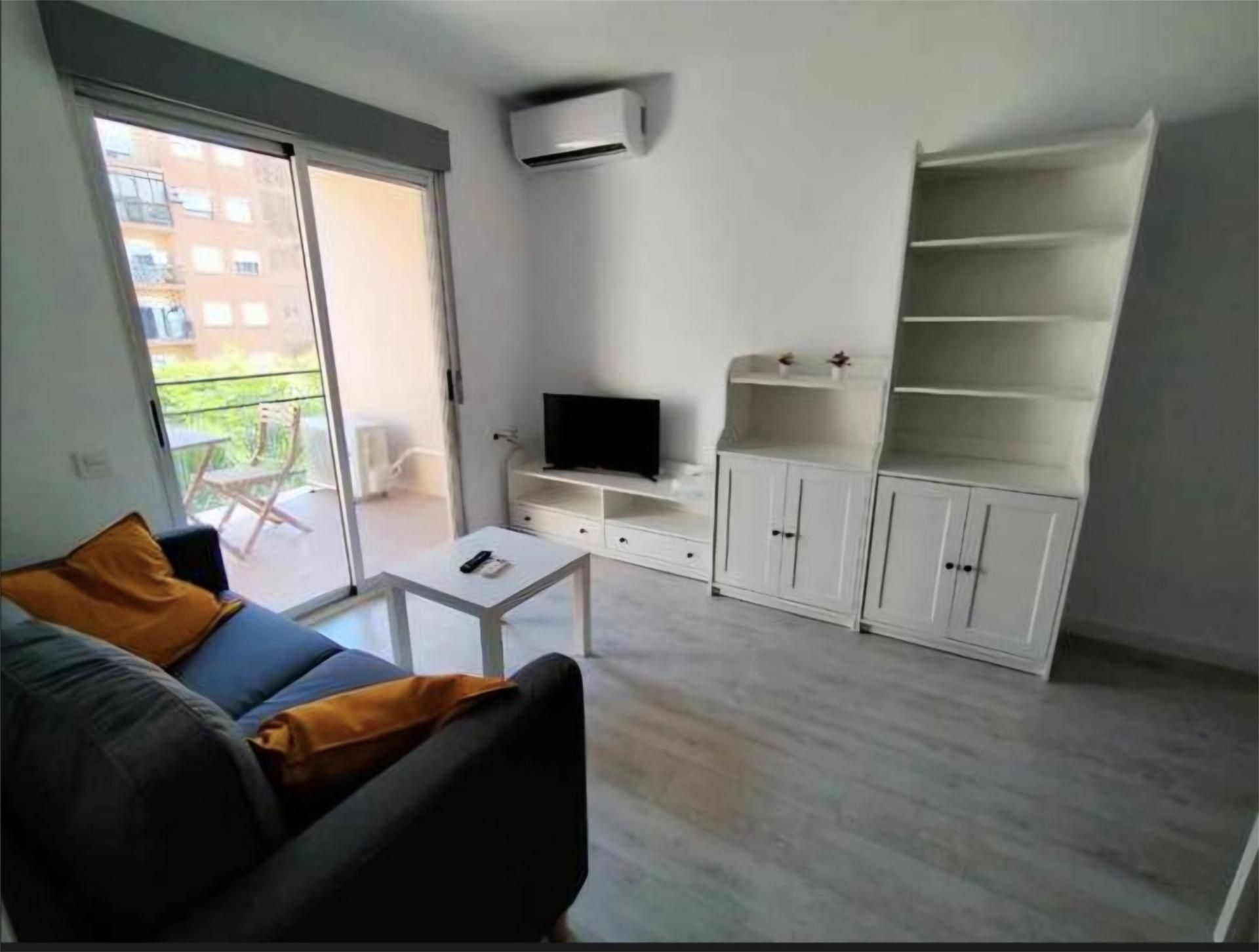 Piso en  Carrer de Campoamor 53 - Foto 2