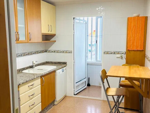 Piso en calle Hermanos Gonzálvez Selva, 1 - Foto 1