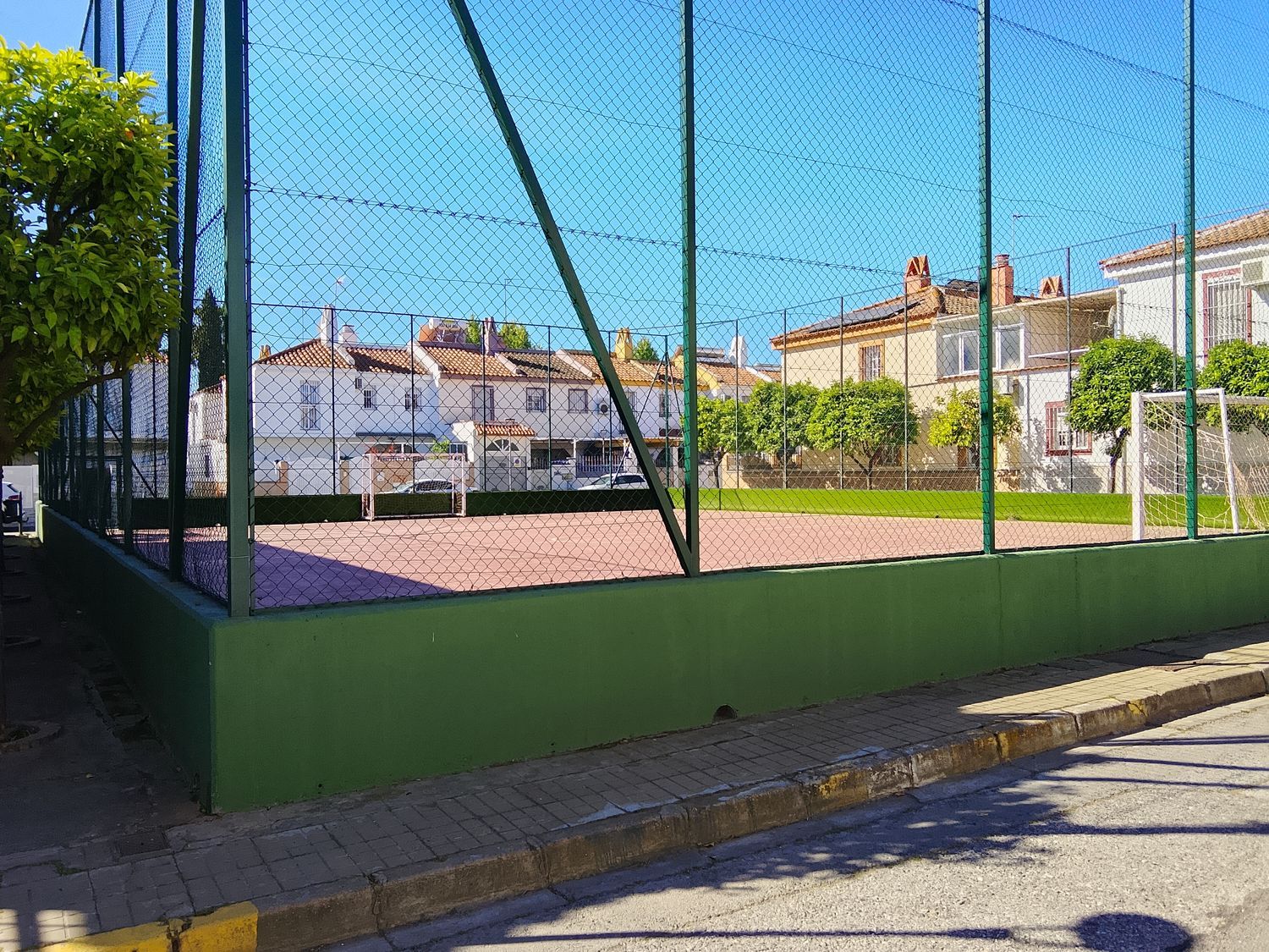 Chalet adosado en Calle Sarga, 18 - Foto 2