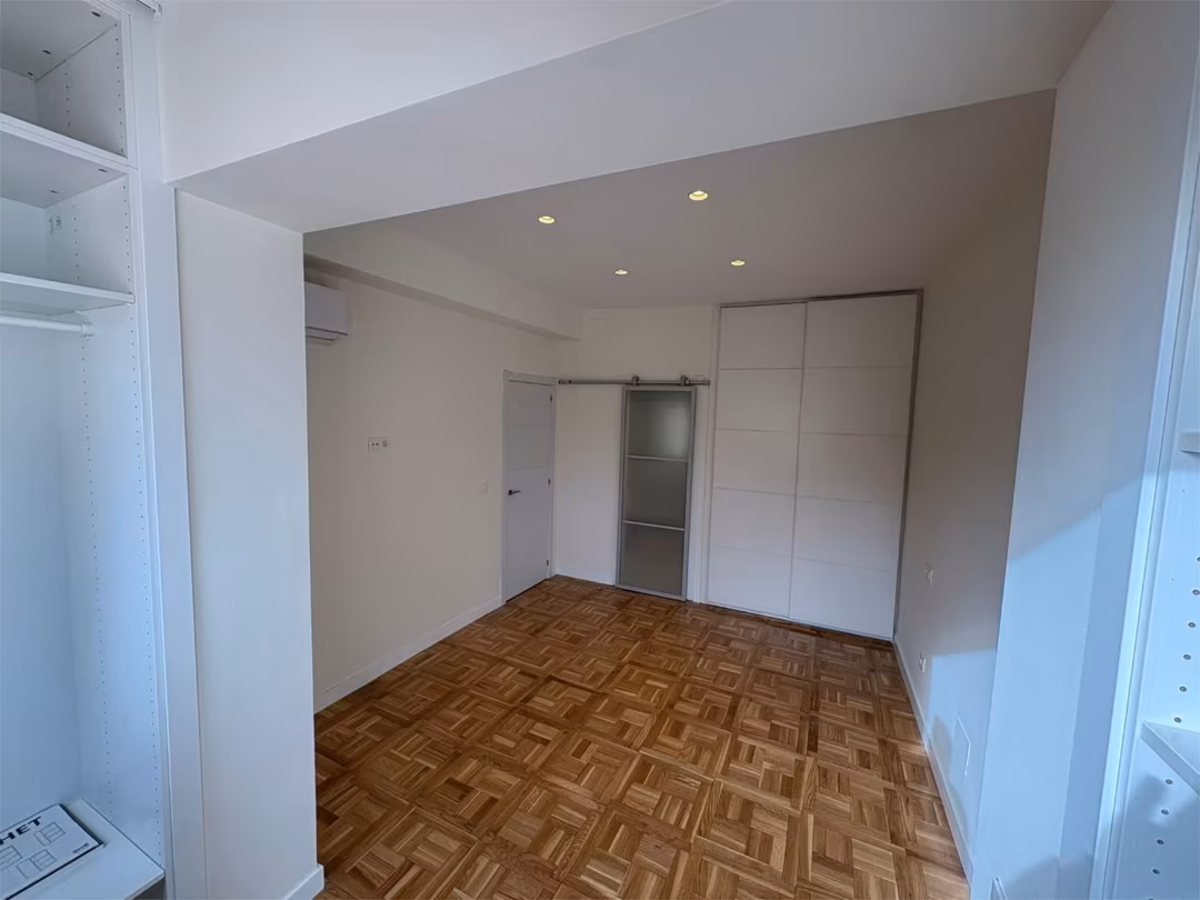 Piso en  Calle de Rodríguez Marín 54 - Foto 5