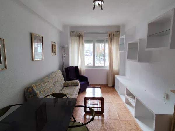 Piso en calle de la Virgen de Lourdes, 16