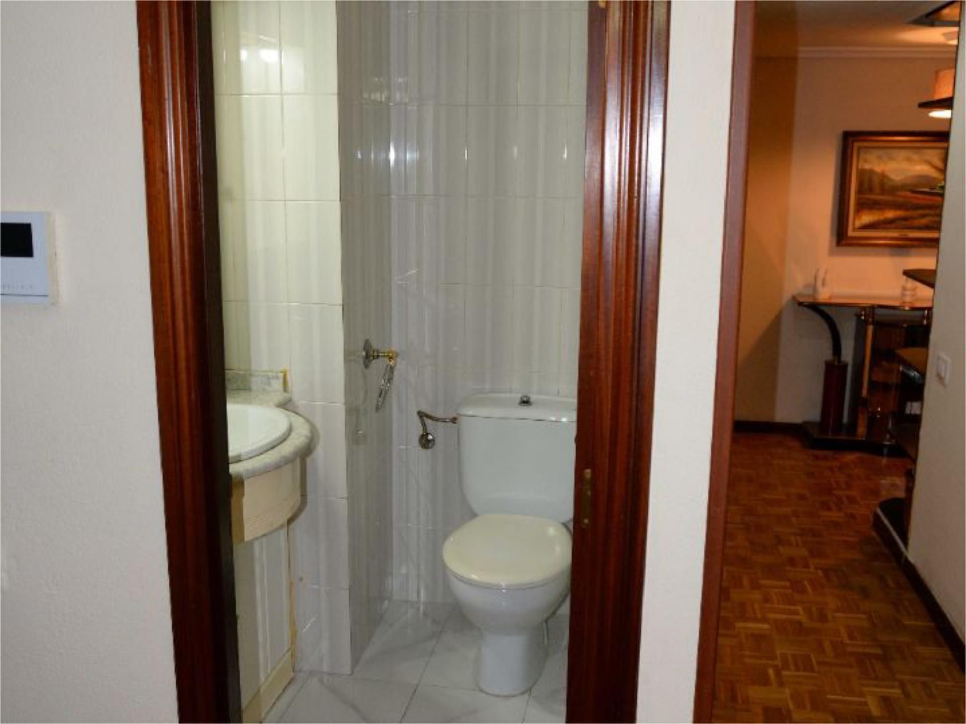 Piso en  Calle López del Vallado 12 - Foto 8