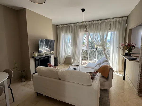 Piso en Urbanización Los Pinos de Aloha, 67 - Foto 4