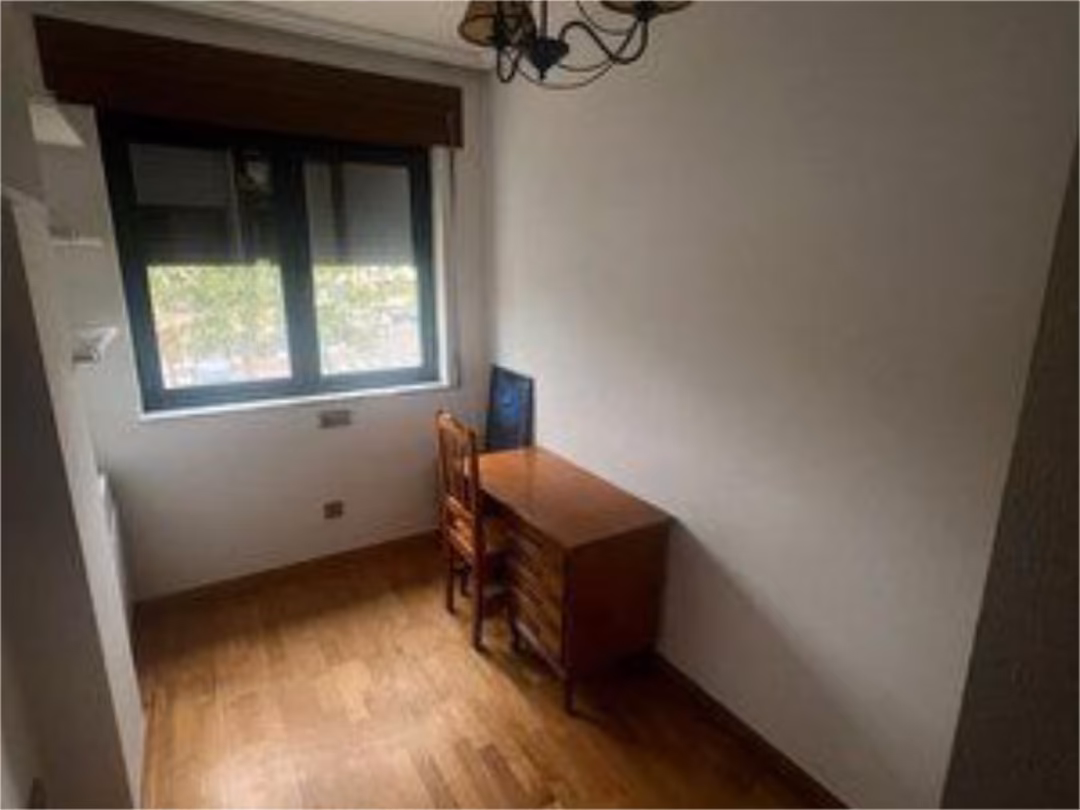 Piso en  Avenida de los Comuneros 77 - Foto 6
