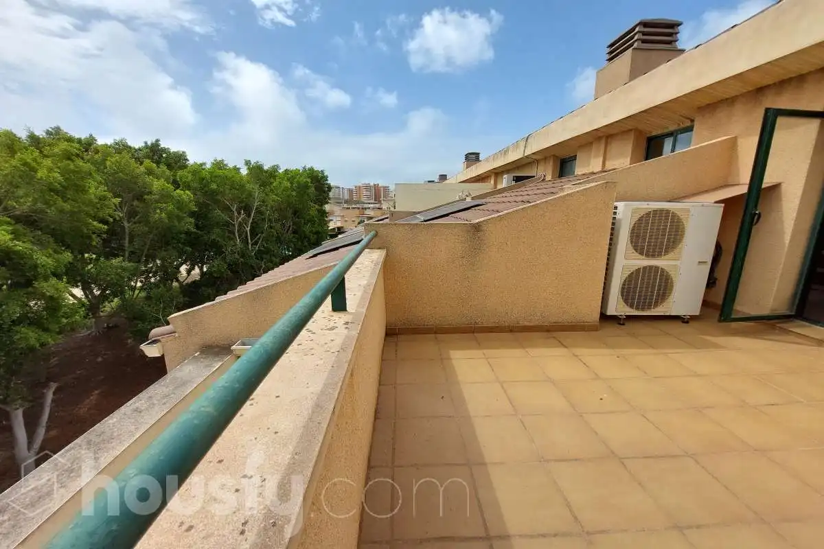 Chalet en  Calle Enric Valor . - Foto 131