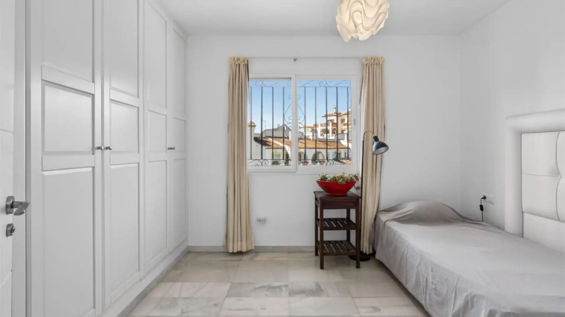 Casa adosada en  Calle Almería 64 - Foto 13