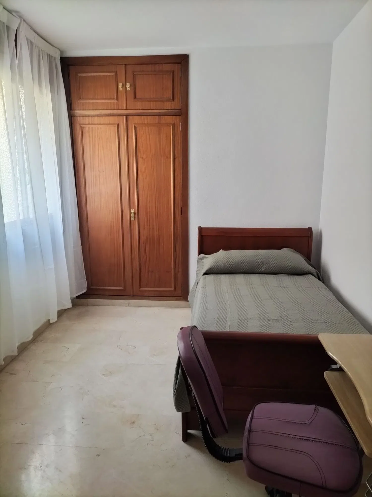 Piso en Ángel Ganivet, 5 - Foto 3