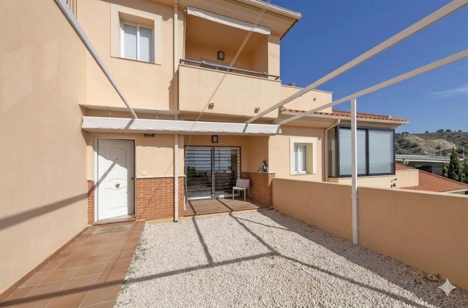 Chalet adosado en Barrio Cerrado de Calderón - Hacienda Paredes - Foto 1