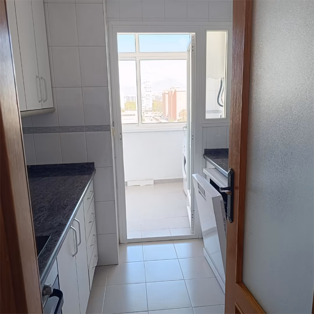 Piso en  Avenida San Sebastián 31 - Foto 10