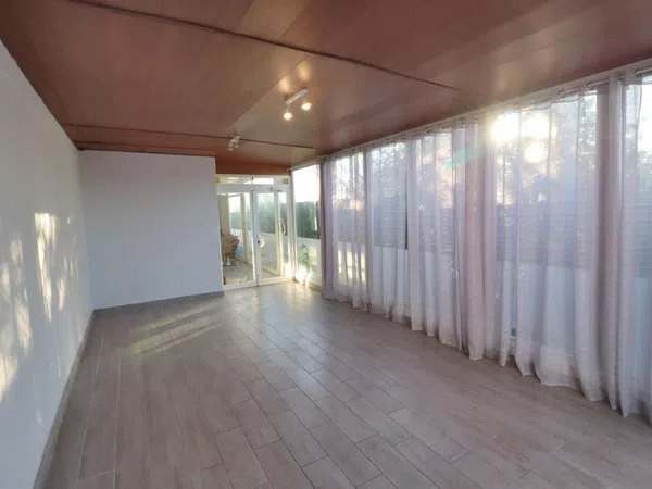 Chalet pareado en Calle Riu Turia - Foto 9