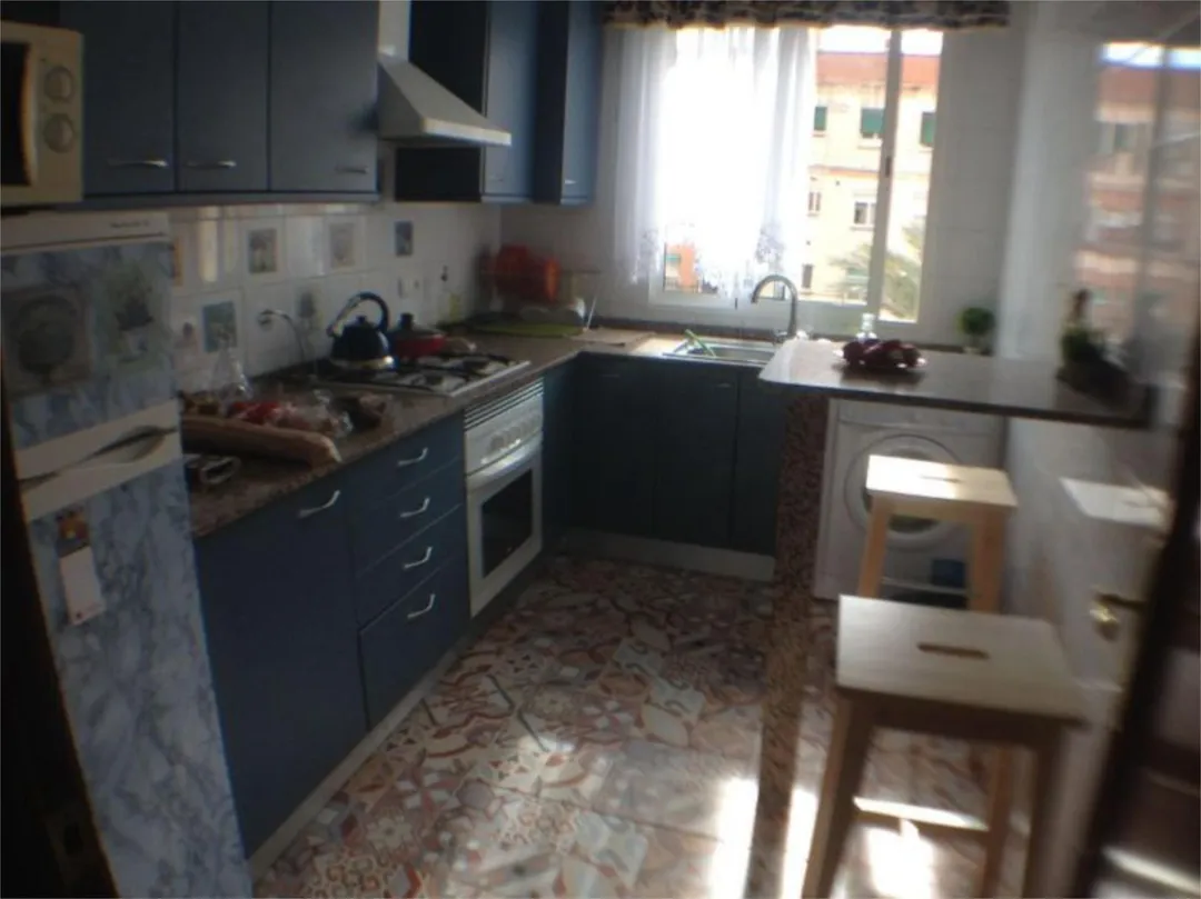 Piso en  Carrer de Yecla 25 - Foto 2