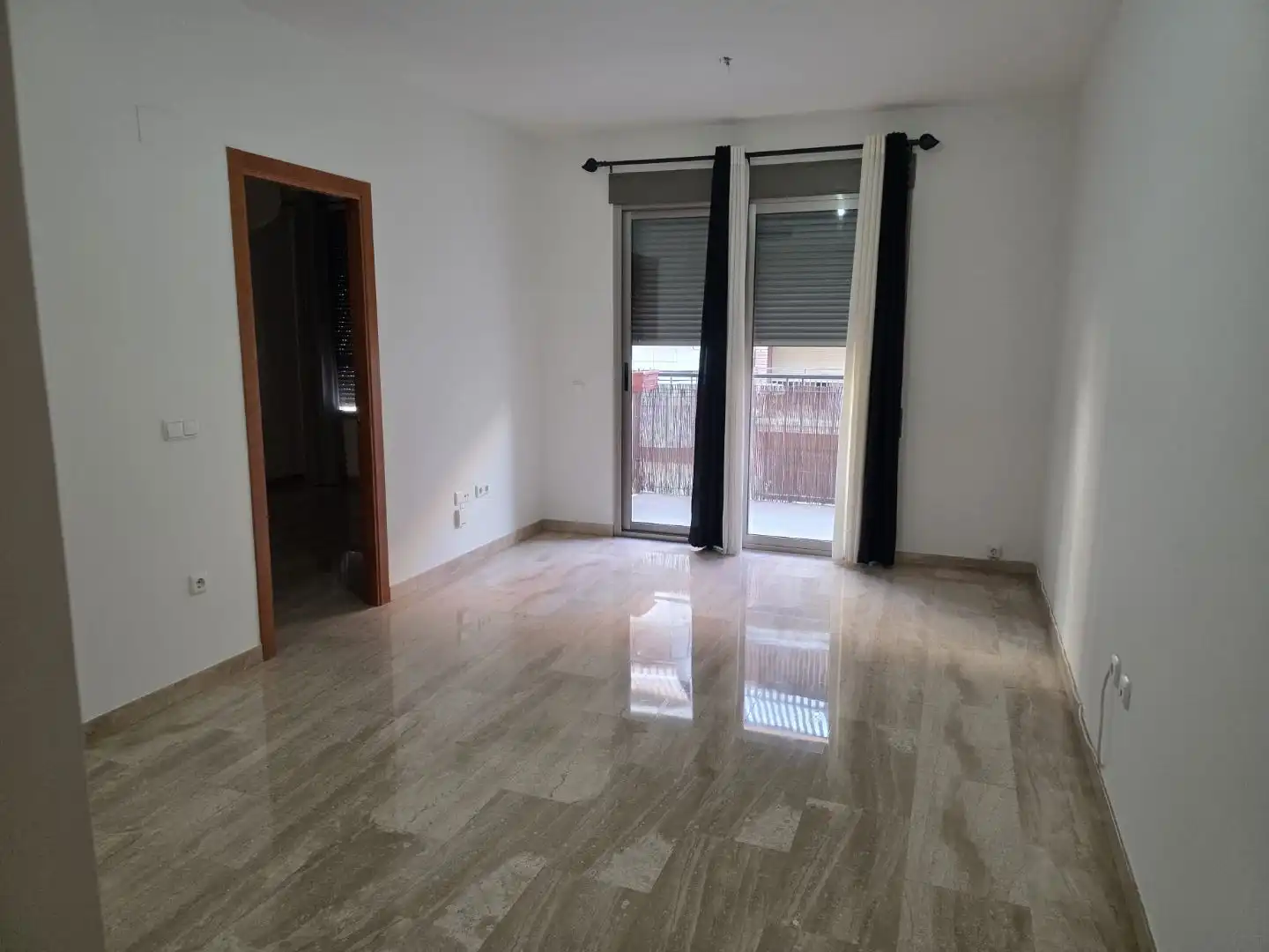 Piso en  Carrer de Llorenç Salom 5 - Foto 12