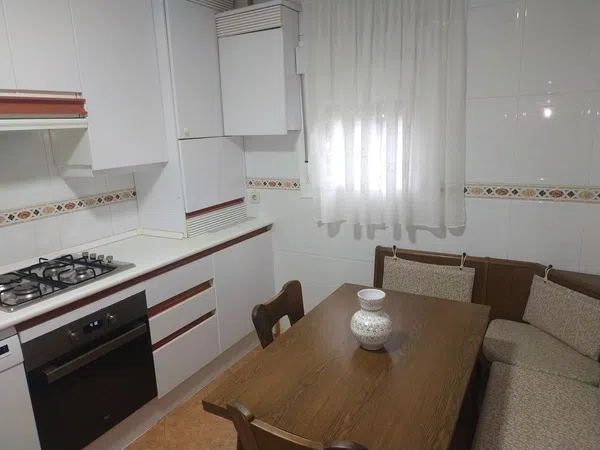 Chalet adosado en Orcasitas - Foto 6