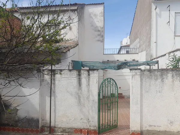 Casa de pueblo en Calle Pérgolas, 33 - Foto 1
