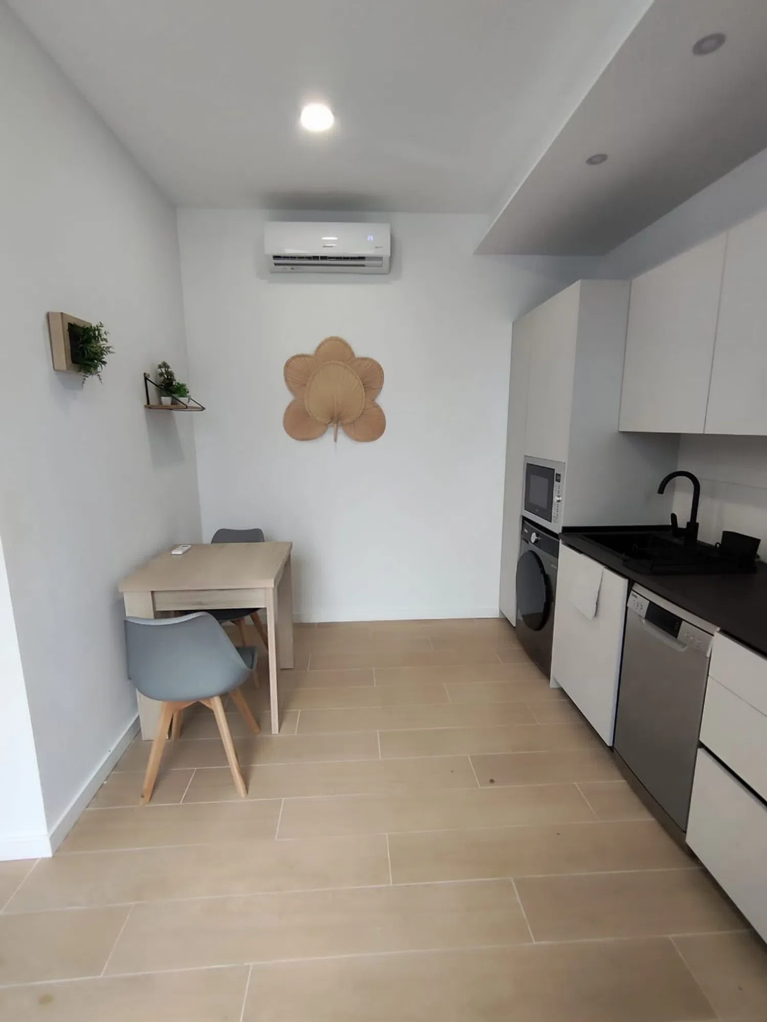 Estudio en calle de Rubén Darío, 38 - Foto 2