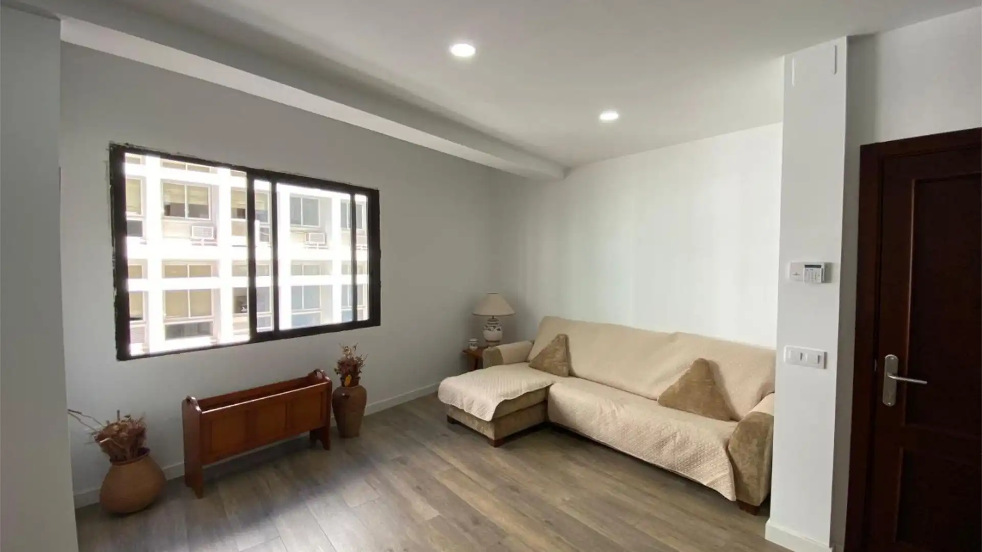 Piso en  Calle la Marina 63 - Foto 3