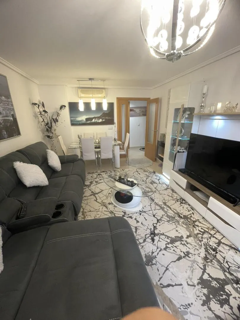 Piso en  Avinguda Mestral 4 - Foto 1