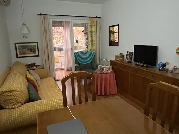 Piso en Juan de la Cierva - Foto 1