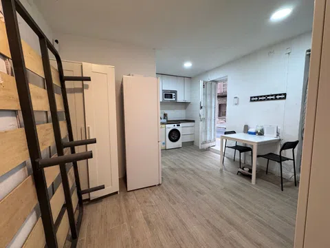 Piso en calle de l'Atlàntida, 12