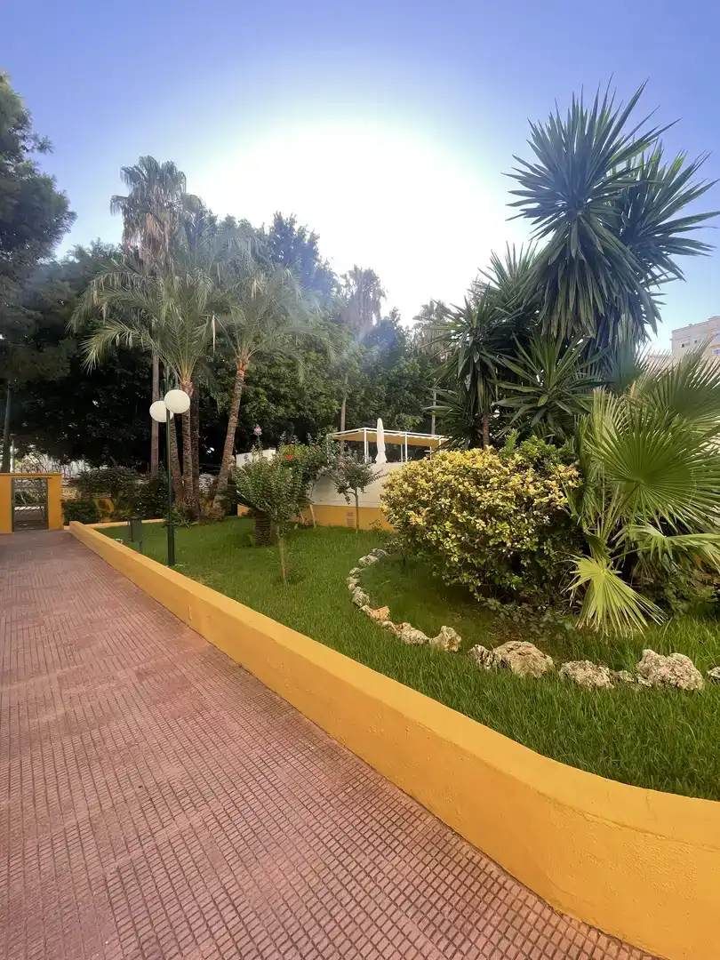 Apartamento en  Carrer de la Serrania del Túria 4 - Foto 4