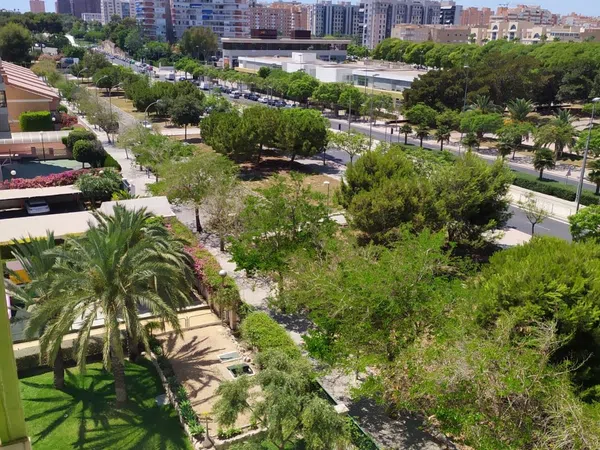 Piso en Avenida Países Escandinavos, 21 - Foto 17