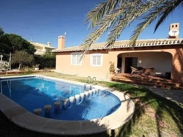 Chalet adosado en Calle Babor, 21 - Foto 1