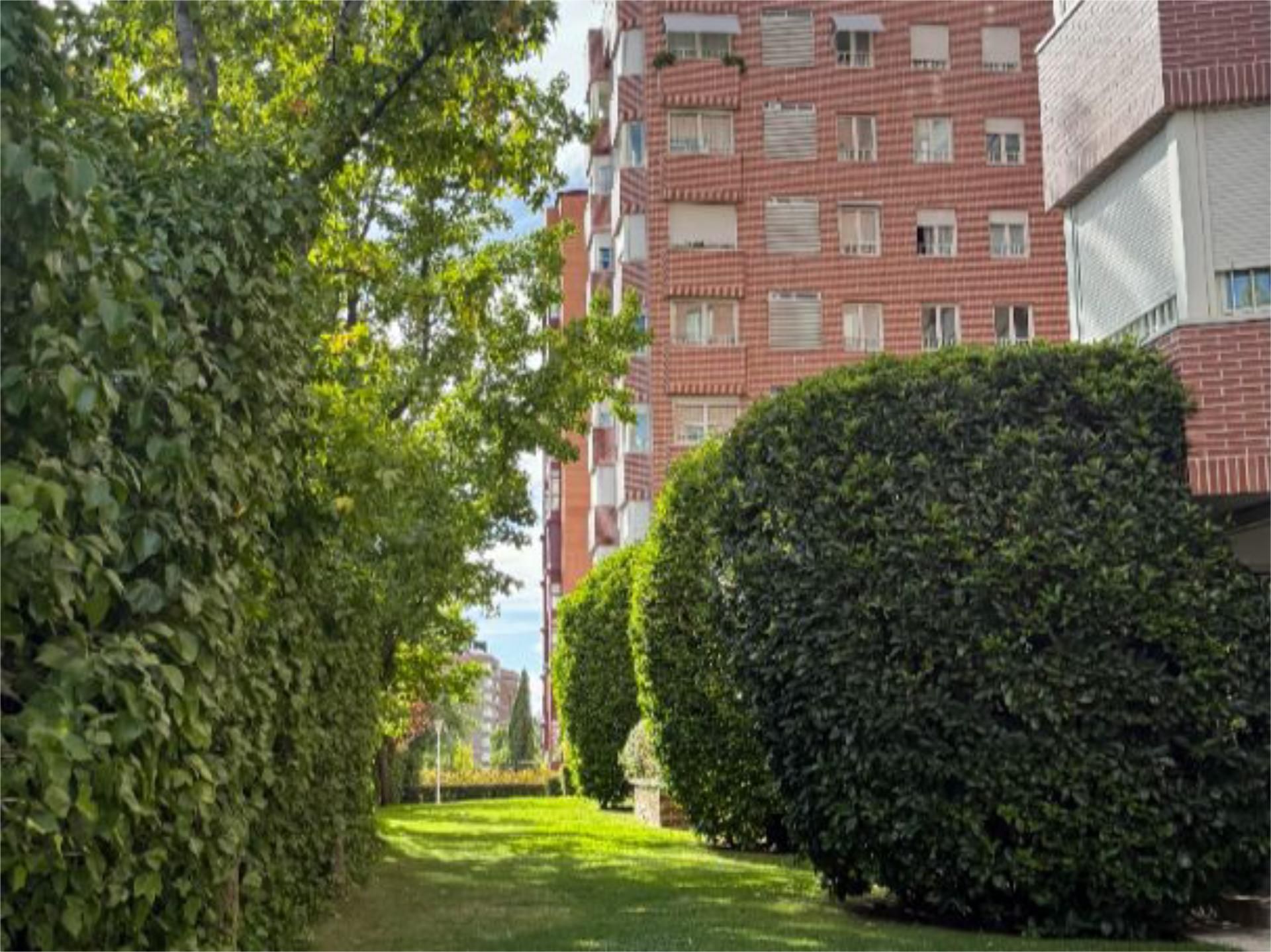 Piso en  Calle de Yerma 8 - Foto 18