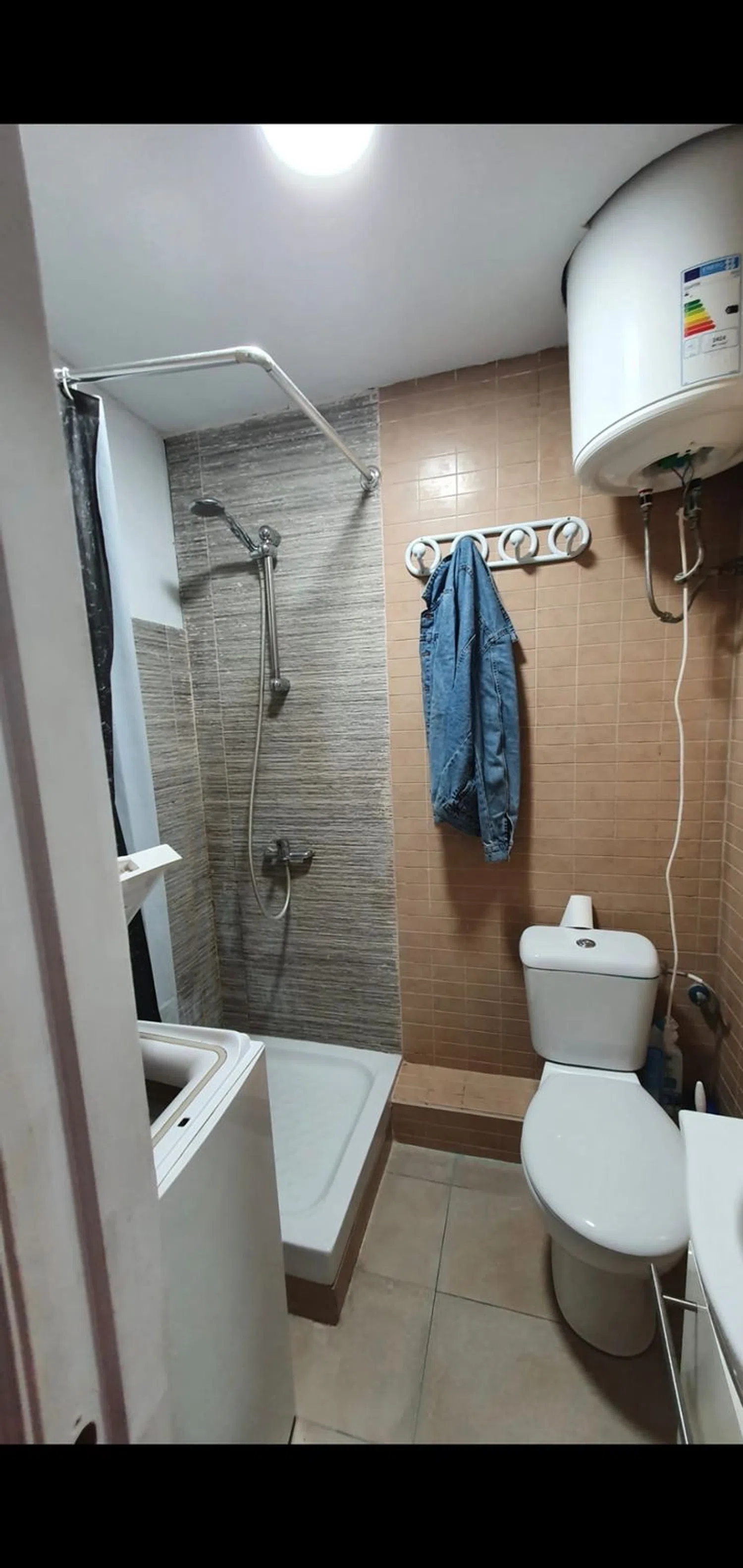 Estudio en calle de Josep Pla, 36 - Foto 6