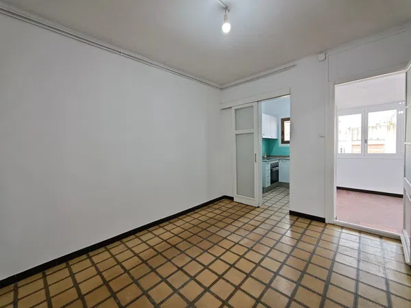 Piso en Calle de Santa Caterina, Sants - Foto 1