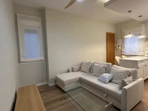 Piso en calle de María de Guzmán, 30