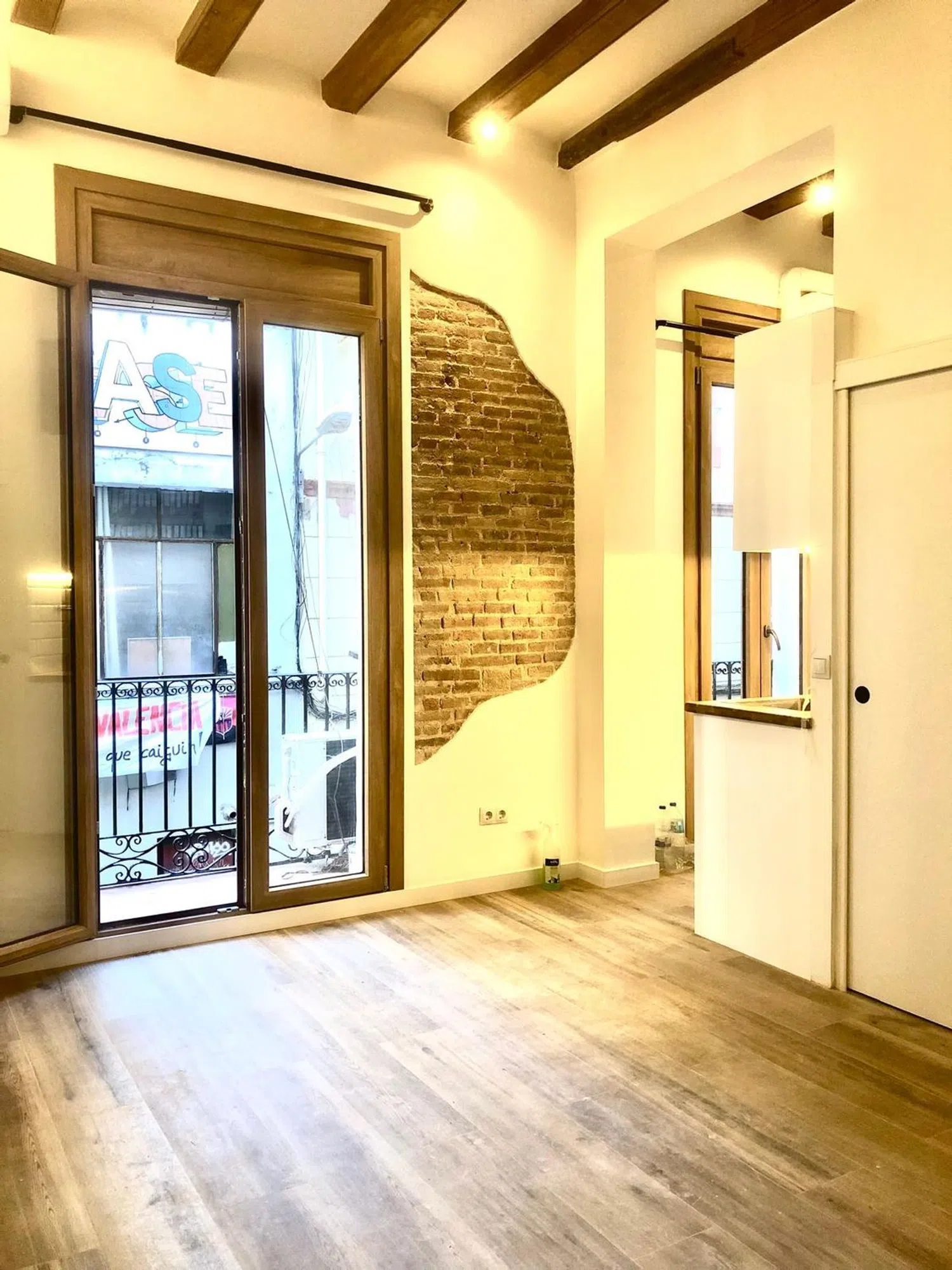 Estudio en calle de les Hortes, 22 - Foto 1