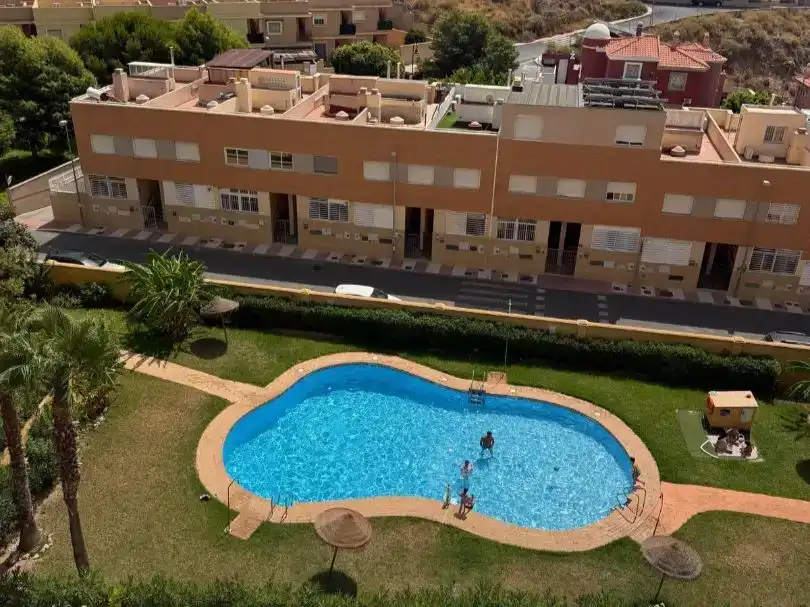 Piso en  Calle Bahía de Almería 18 - Foto 5