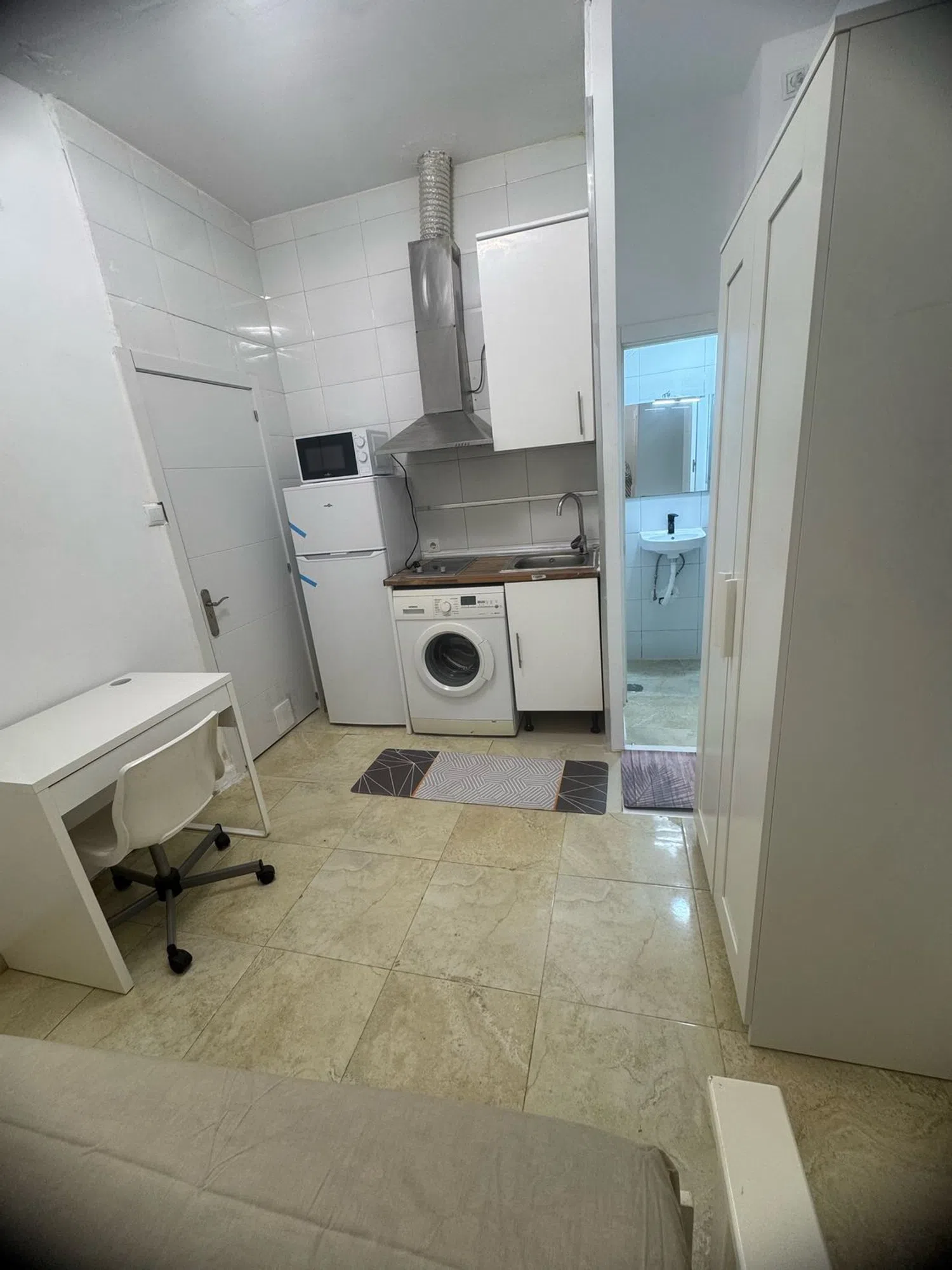 Estudio en calle de Ramón Calabuig, 28 - Foto 5