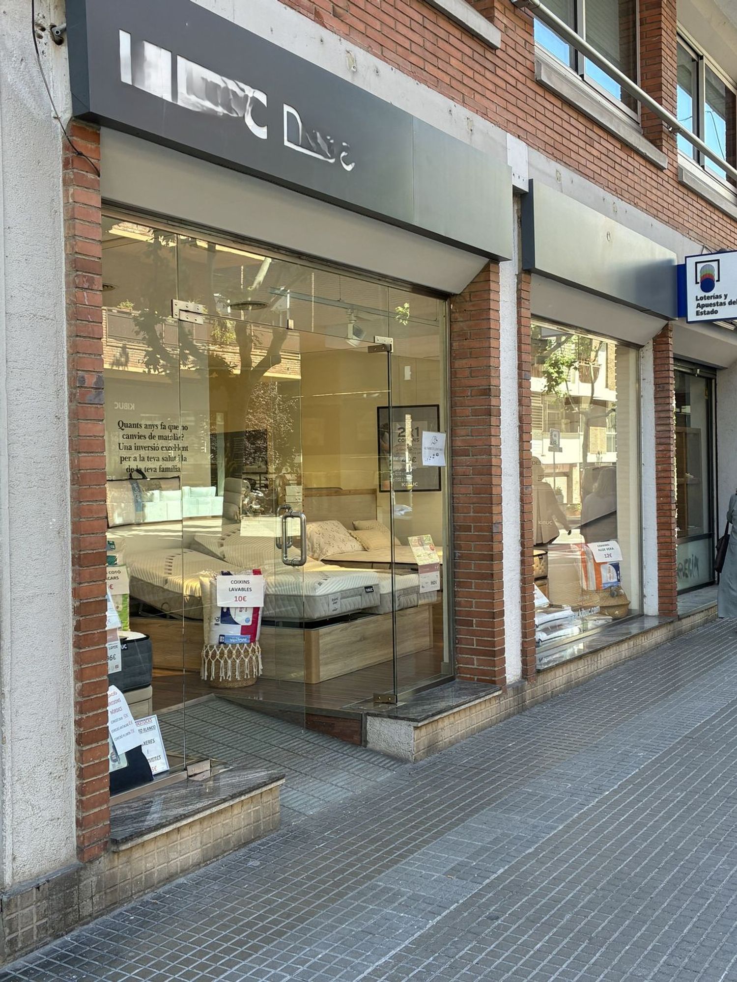 Local en Avenida Lluís Companys i Jover, 30 - Foto 2