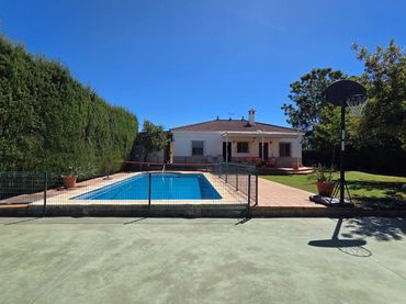 Chalet en  Calle Monasterio Santa Inés 2 - Foto 1