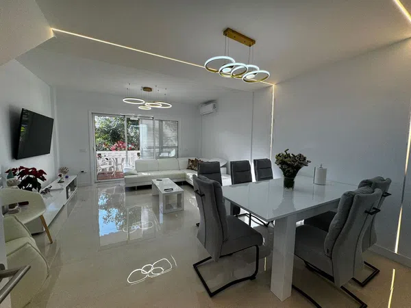 Chalet pareado en Avenida Antonio Dominguez, 8 - Foto 3