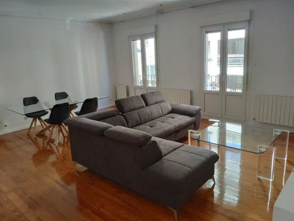 Piso en calle Leyre, 9