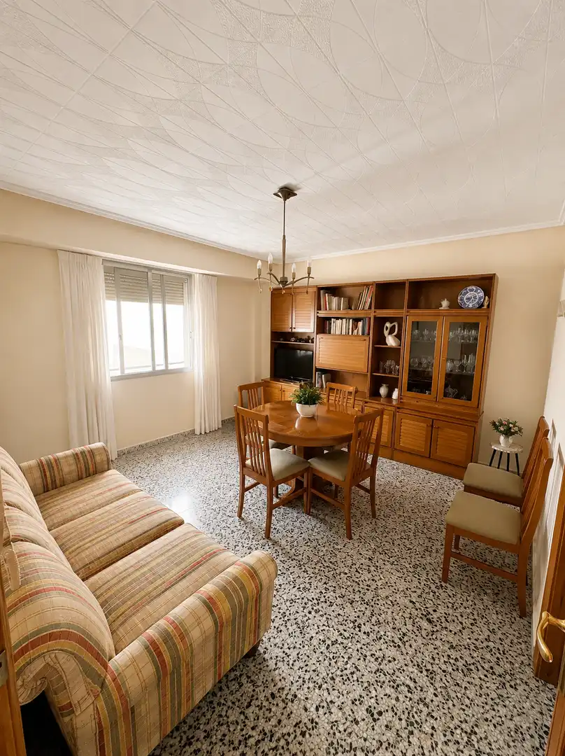 Piso en  Carrer del Duc de Gaeta 38 - Foto 2