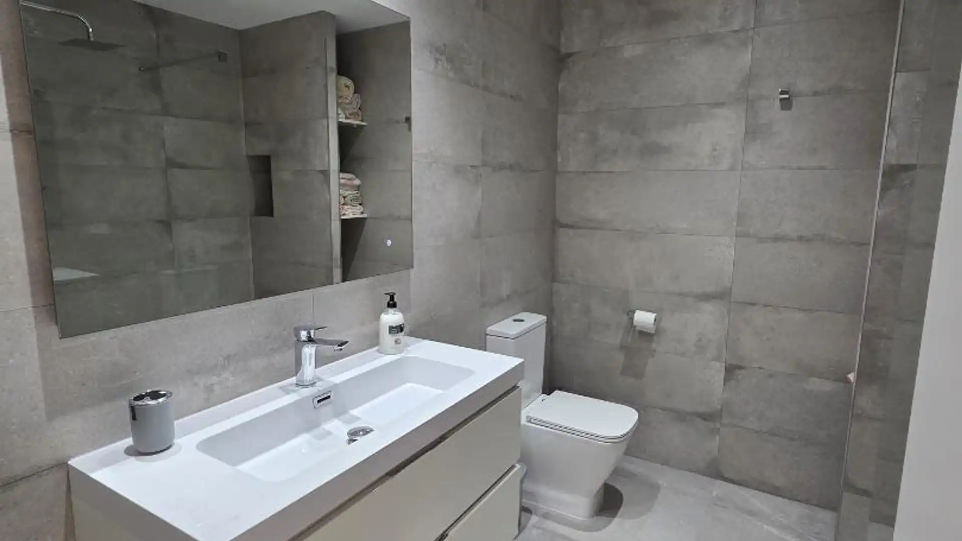 Apartamento en  Carrer de Ramon de Montcada 10 - Foto 3