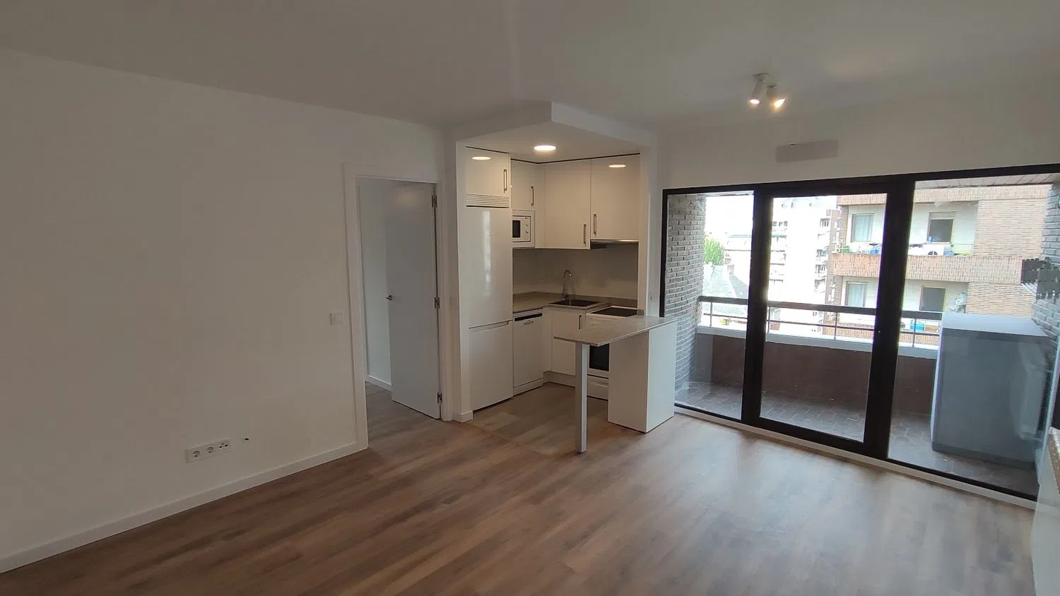 Piso en avenida de Alberto de Alcocer, 41 - Foto 3